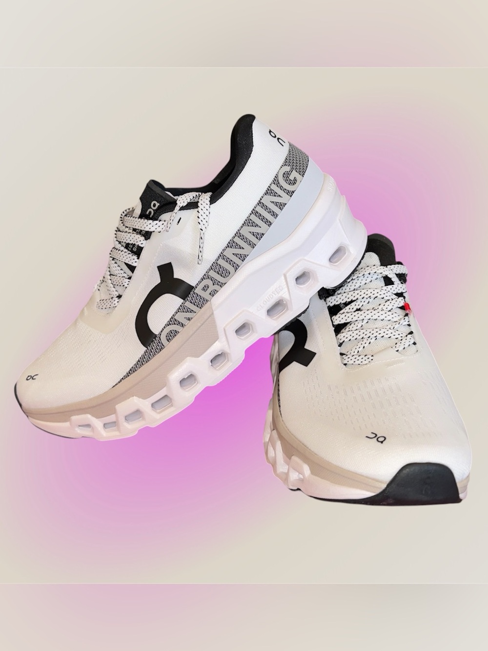 On Running mens White and Black Athletic Shoes size USM7
